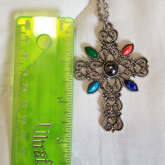 Vintage Avon Silver Filigree Cross Necklace - Picture 5 of 5